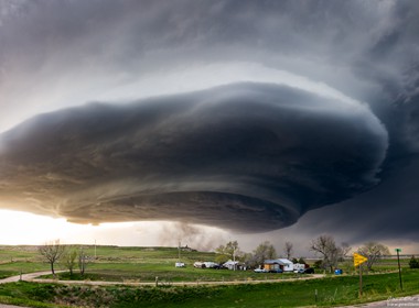 19.05.2014 Schönes Mutterschiff einer LP-Superzelle bei Sidney, Nebraska.