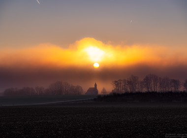 26.12.2019 Nebelstimmung am Morgen bei Lindach im Landkreis Fürstenfeldbruck.