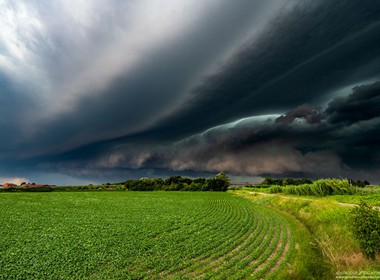 10.07.2020 Mögliche HP-Superzelle bei Ferrare in Norditalien.
