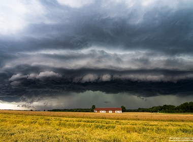 09.07.2017 Unwetter mit sehr schöner Shelfcloud bei Leipheim.