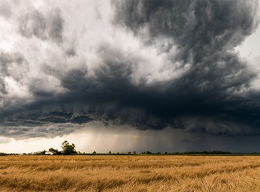 30.07.2017 Abwind dominates Gewitter bei Langenau im Alb-Donau-Kreis.