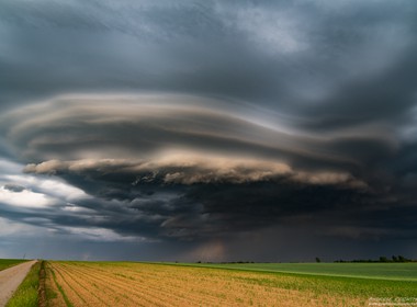 28.05.2018 Hochbasige Shelfcloud in der nähe von Schwabmünchen.